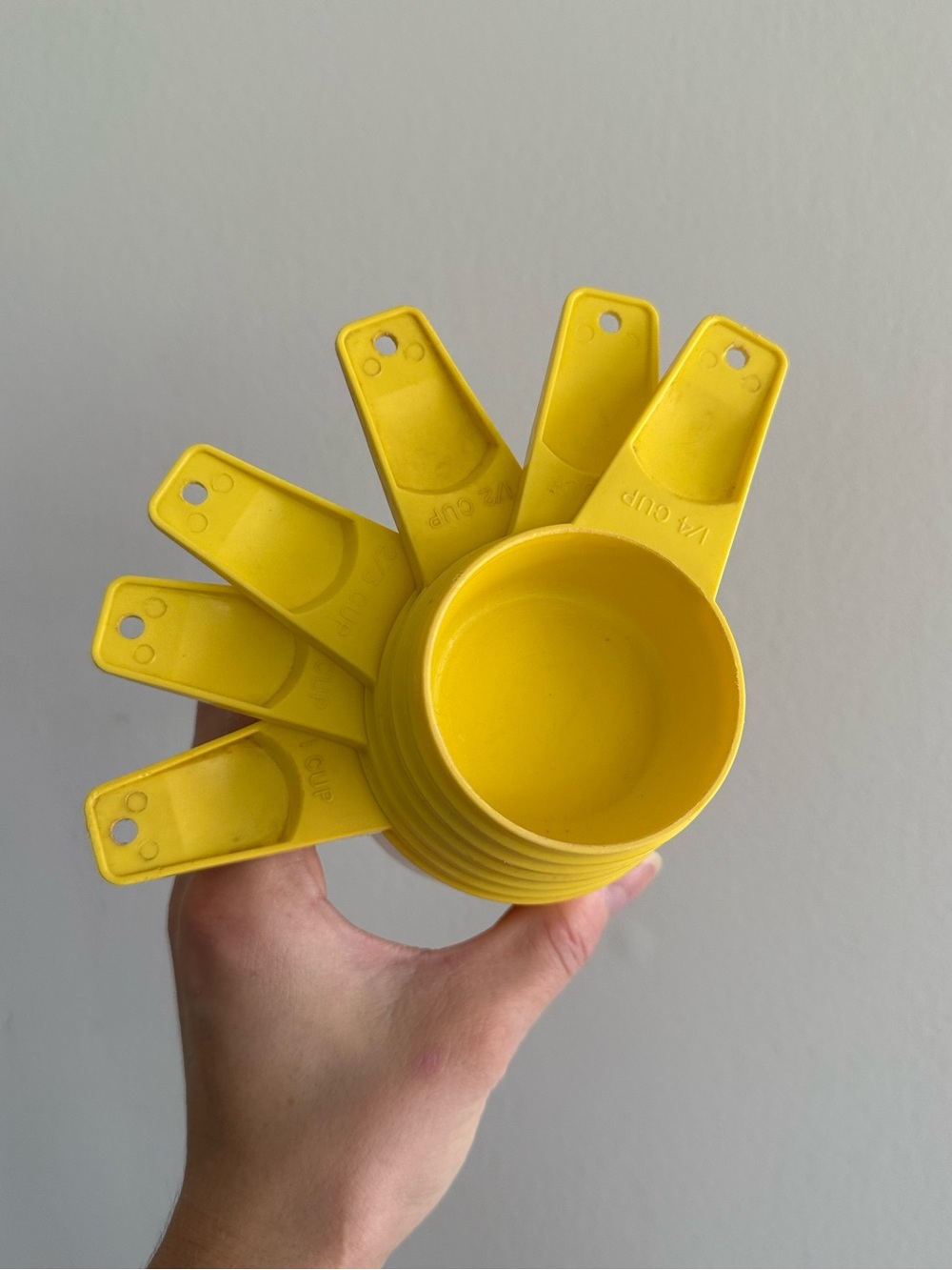 Tupperware Measuring set yellow